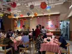 长假催热餐饮业-国际原油